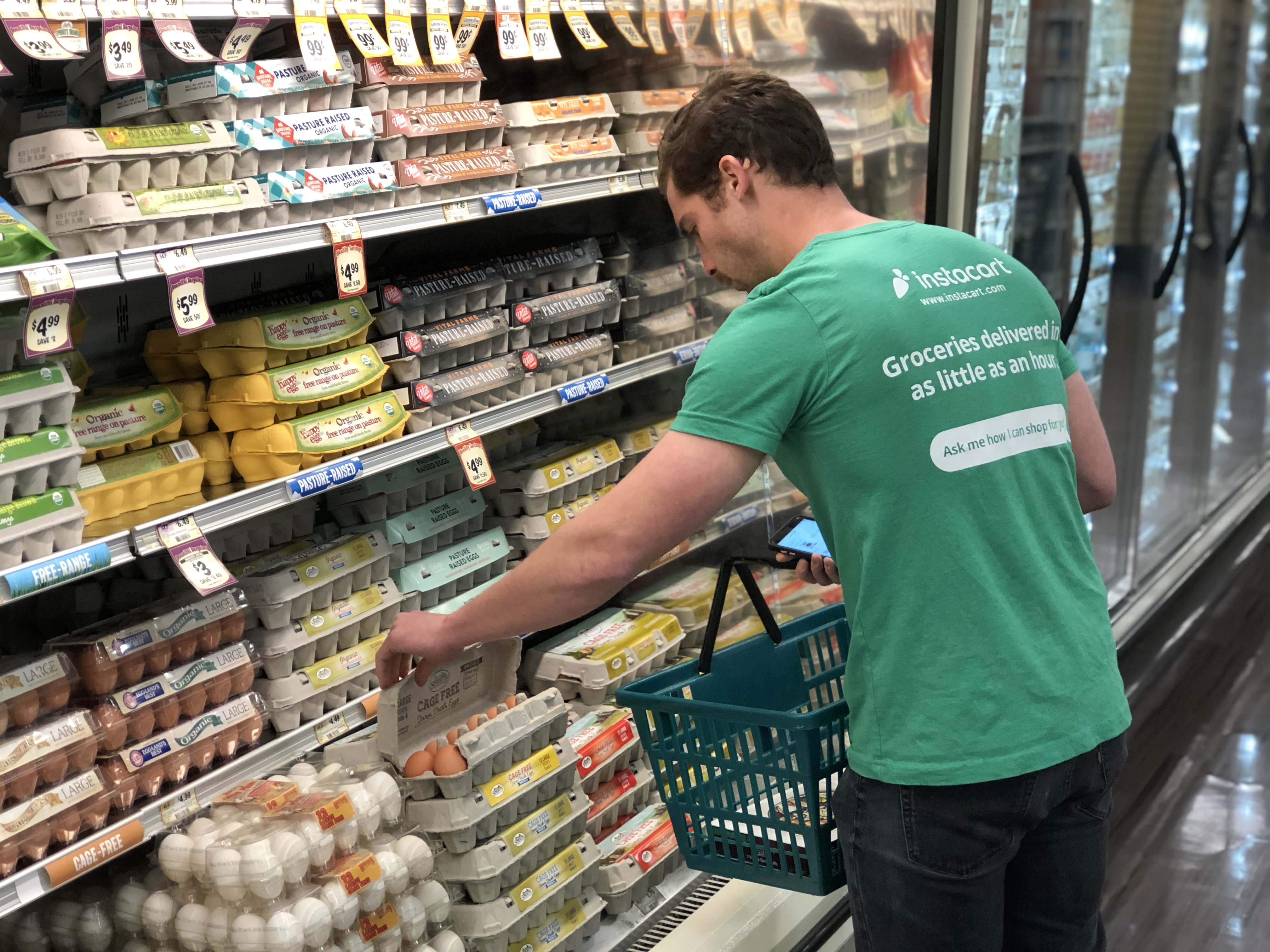 Sprouts Expands Grocery Delivery with Instacart