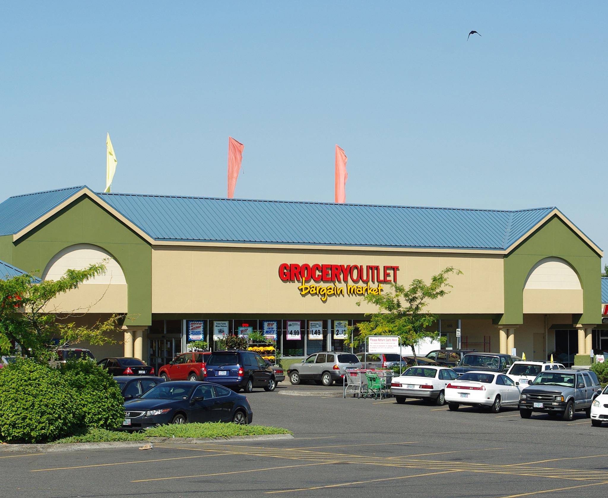 Grocery Outlet files IPO