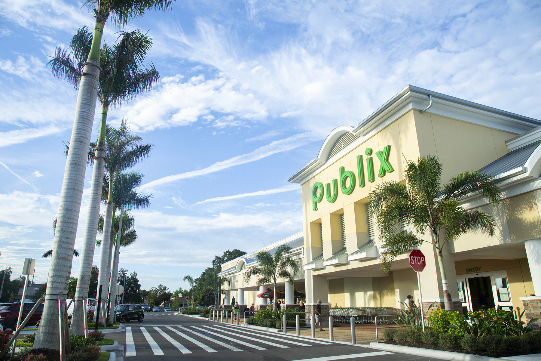 Publix and Instacart Debut Carrot Warehouses in Miami